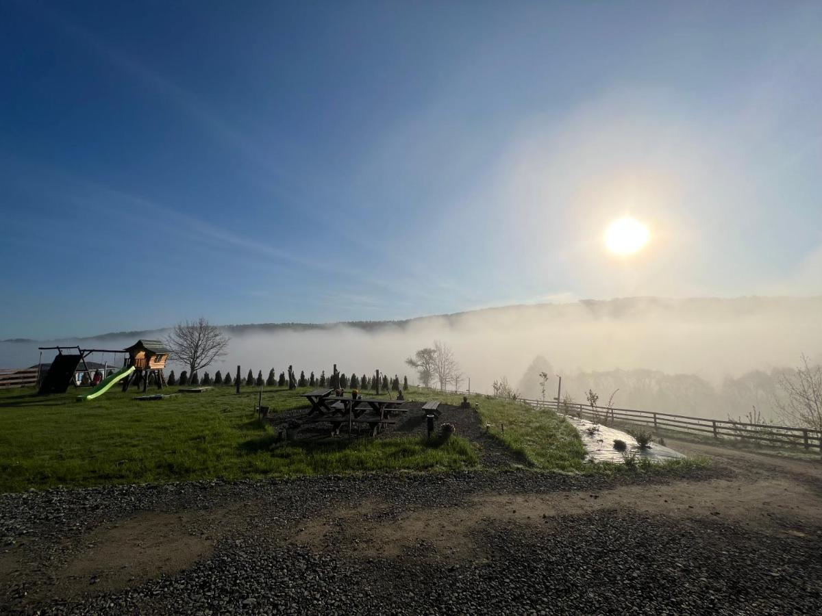 Glamping Bieszczady Z Jacuzzi I Basenem Hotell Solina  Eksteriør bilde