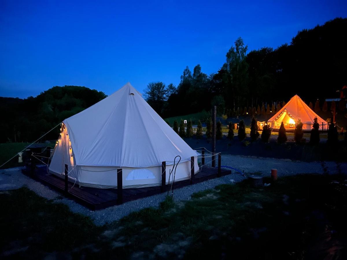 Glamping Bieszczady Z Jacuzzi I Basenem Hotell Solina  Eksteriør bilde