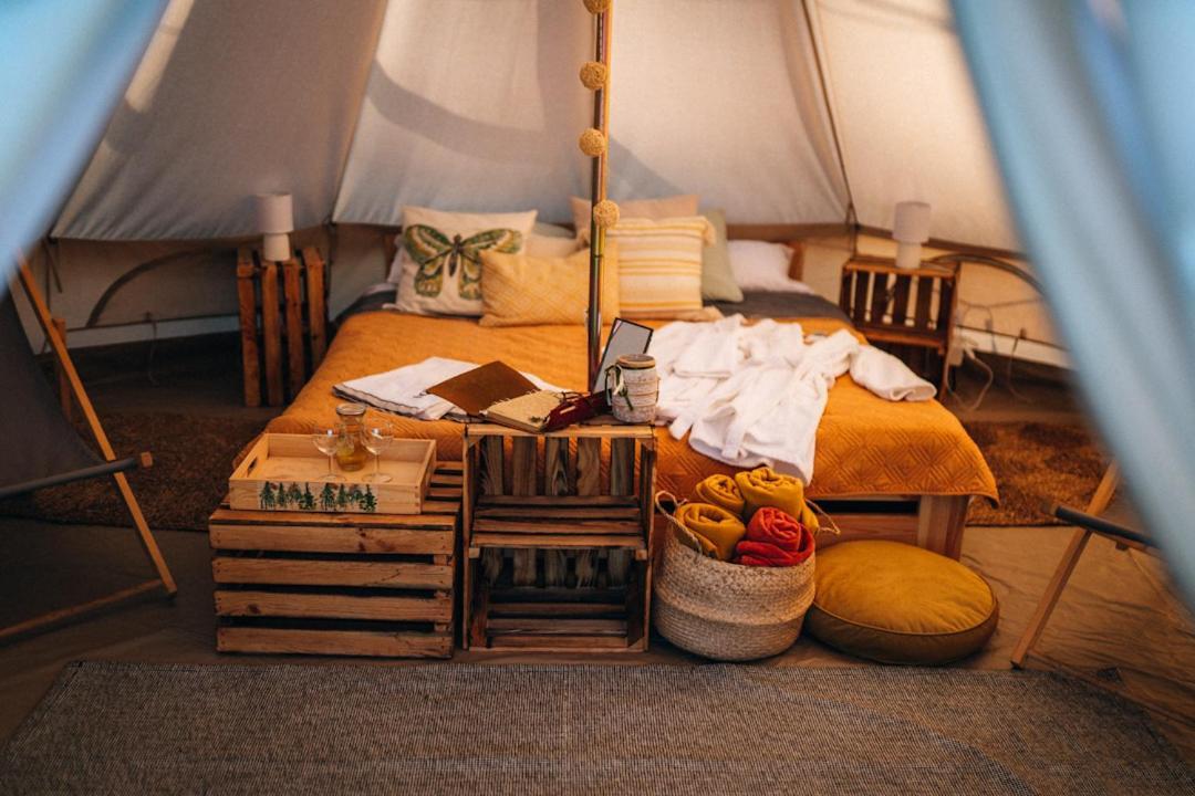Glamping Bieszczady Z Jacuzzi I Basenem Hotell Solina  Eksteriør bilde