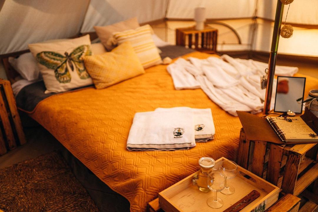 Glamping Bieszczady Z Jacuzzi I Basenem Hotell Solina  Eksteriør bilde