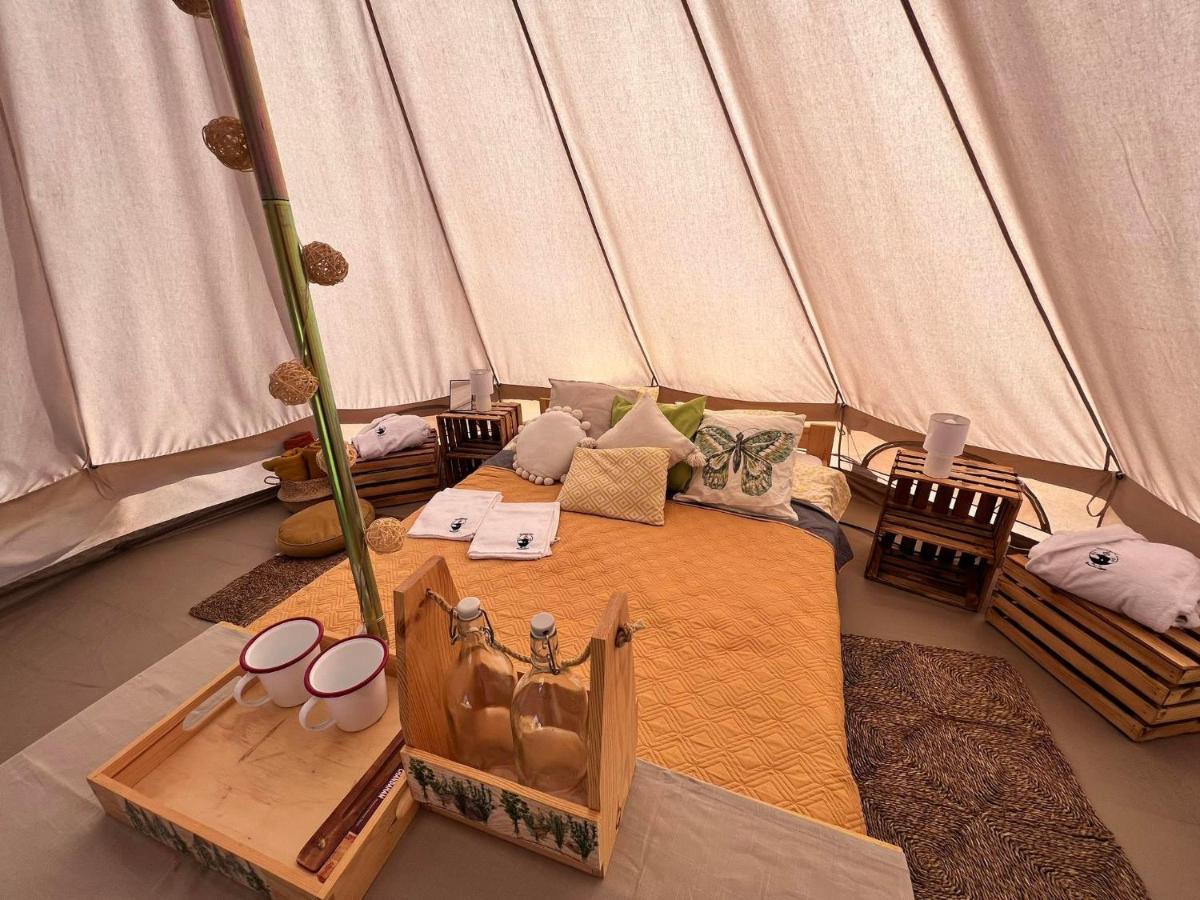Glamping Bieszczady Z Jacuzzi I Basenem Hotell Solina  Eksteriør bilde