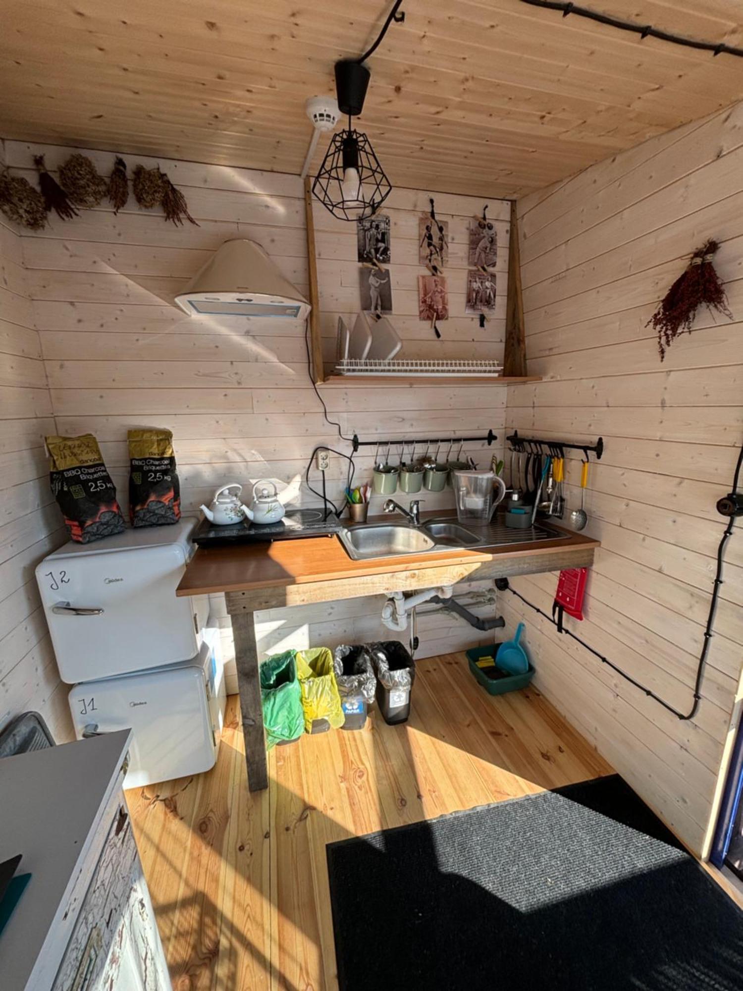Glamping Bieszczady Z Jacuzzi I Basenem Hotell Solina  Eksteriør bilde
