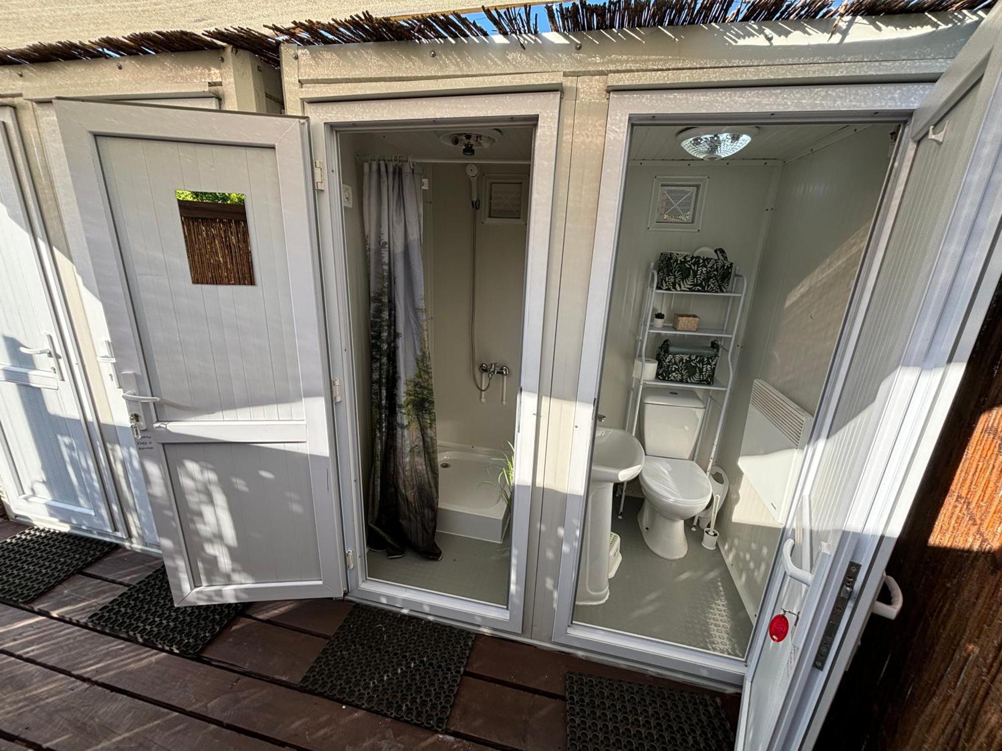 Glamping Bieszczady Z Jacuzzi I Basenem Hotell Solina  Eksteriør bilde